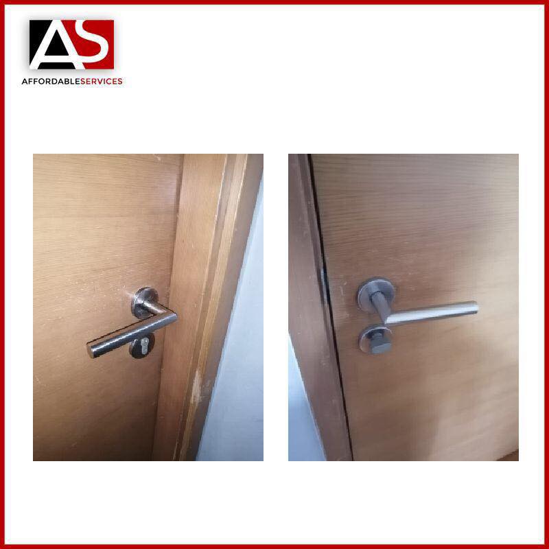 Tighten Door Handle At Upper Bt Timah Road