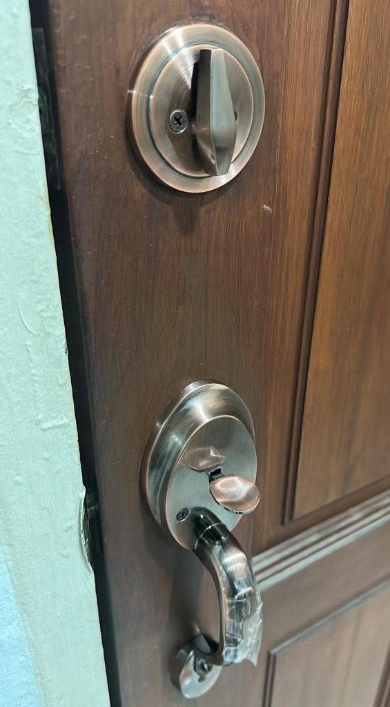 main-door-lock-replacement-affordable-door-repair